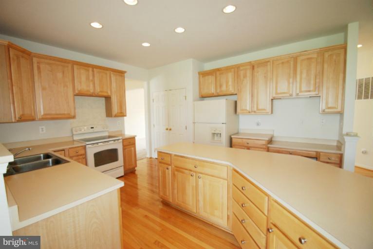 109 Lister Lane Ridgely, MD 21660 - Photo 17 of 30 Kitchen