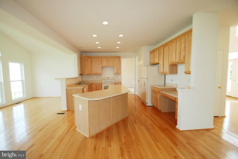 109 Lister Lane Ridgely, MD 21660 - Photo 10 of 30 Kitchen