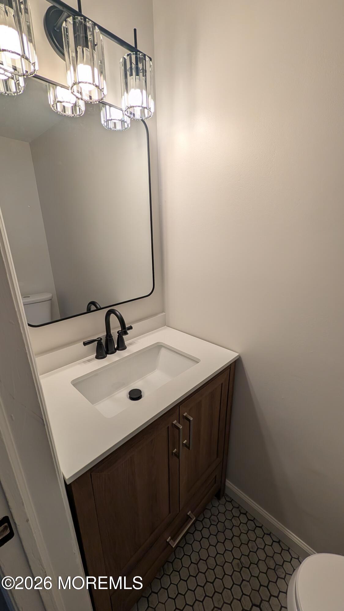 13 Wren Way Howell, NJ 07731 - Photo 6 of 30 1st Floor Powder Room