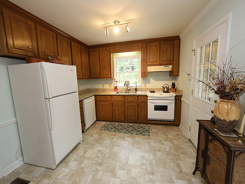 3823 King Charles Road Durham, NC 27707 - Photo 7 of 20 Photo 7