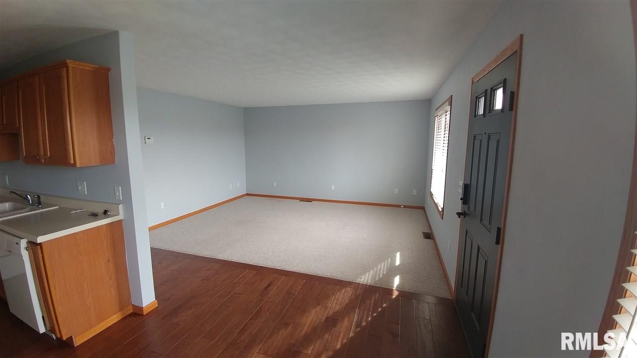 1259 Newcastle Road Washington, IL 61571 - Photo 2 of 10 Gallery Image 2