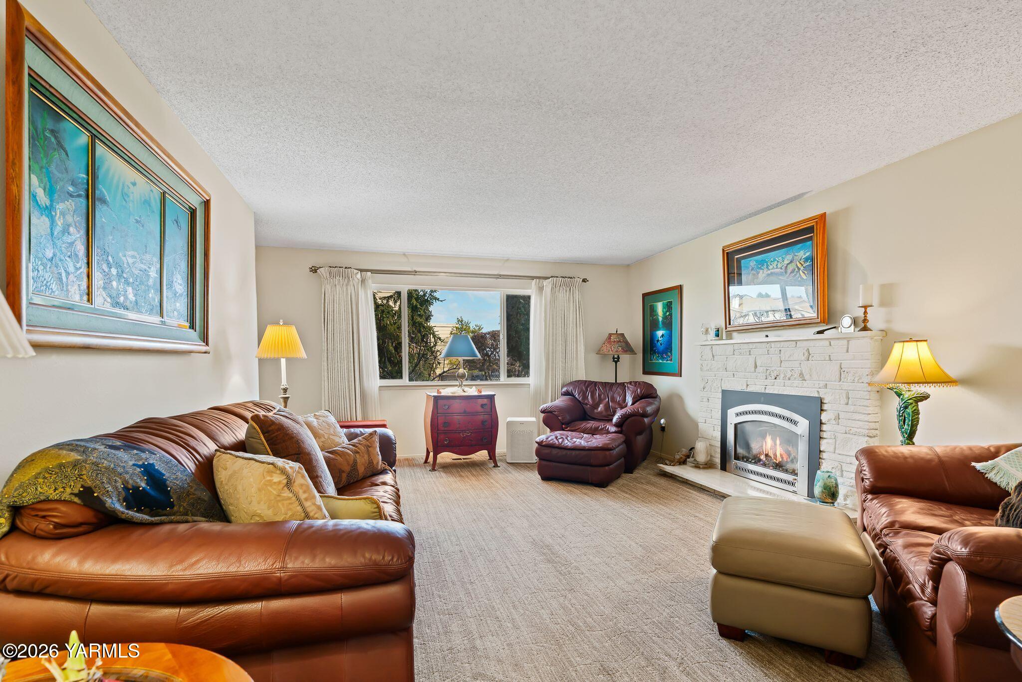 5701 West Chestnut Avenue, Unit 1 Yakima, WA 98908 - Photo 4 of 26 5701 W Chestnut Ave No1-7 copy