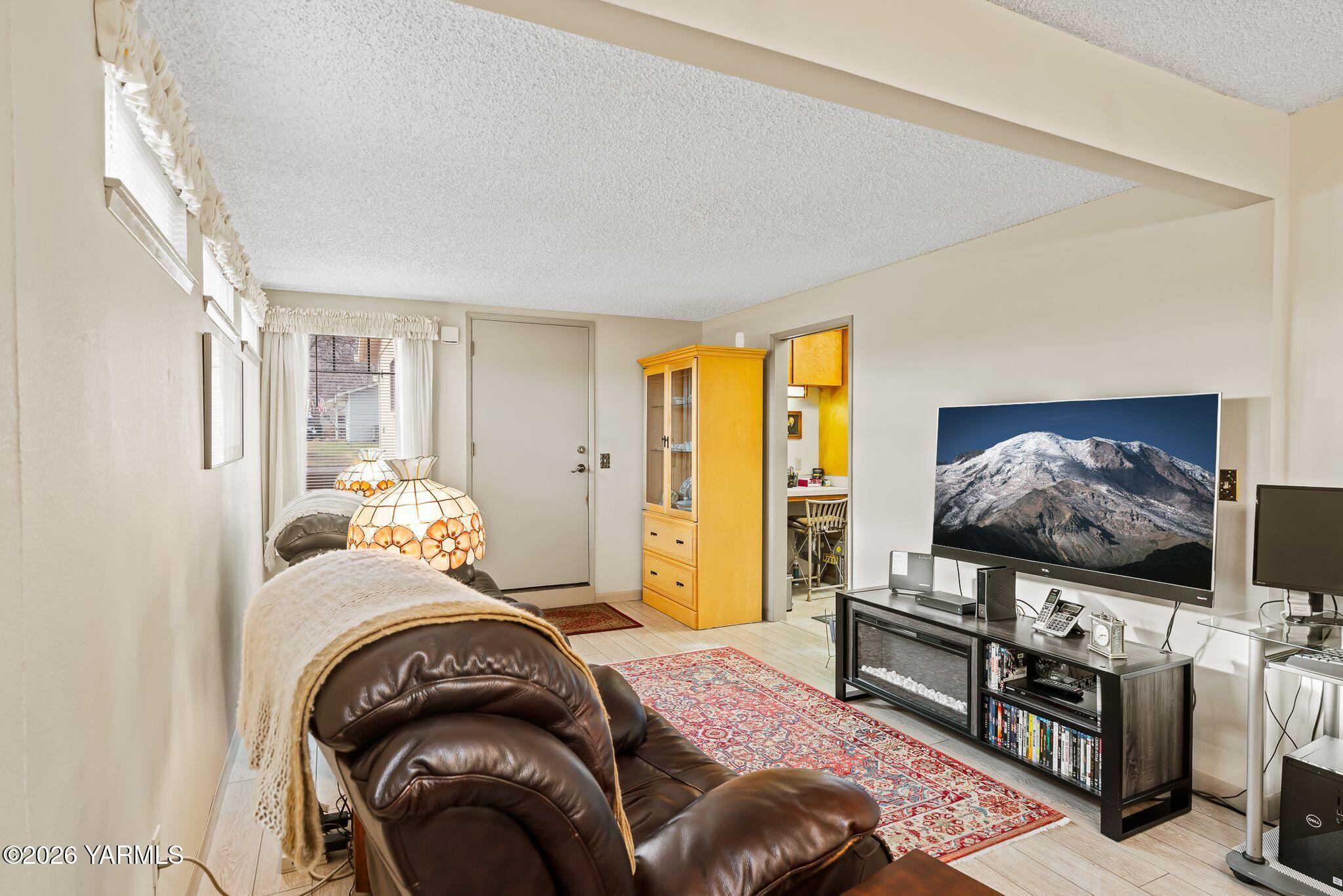 5701 West Chestnut Avenue, Unit 1 Yakima, WA 98908 - Photo 10 of 26 5701 W Chestnut Ave No1-13 copy