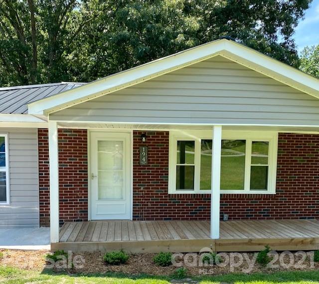 194 State Rd S-20-259 Great Falls, SC 29055 - Photo 3 of 28 Gallery Image 3
