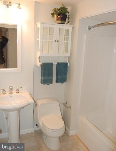 254 Cottage Road Sterling, VA 20164 - Photo 17 of 17 Half Bath 1