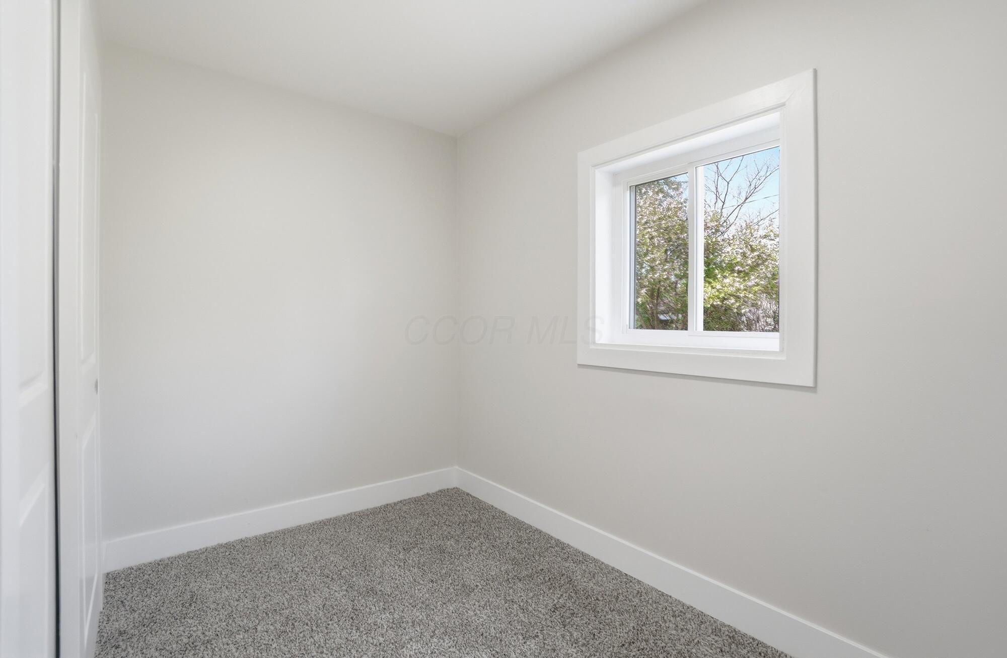 2433 Lindsay Road Columbus, OH 43207 - Photo 28 of 31