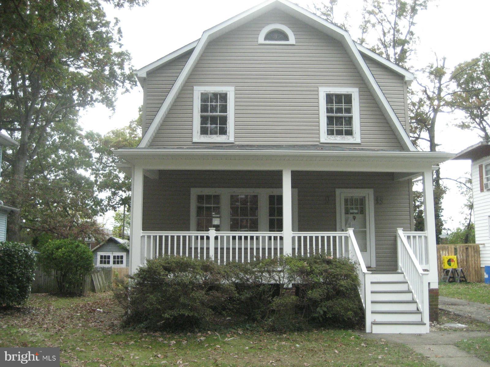 617 St Dunstans Road Baltimore, MD 21212 - Photo 1 of 14 Exterior (Front)