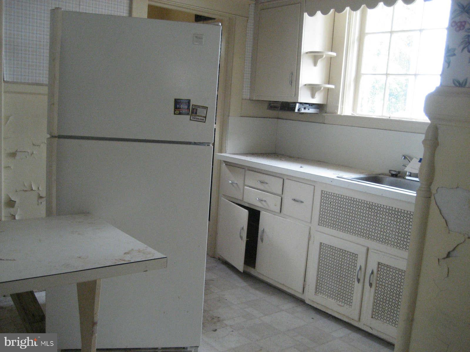 617 St Dunstans Road Baltimore, MD 21212 - Photo 7 of 14 Interior (General)
