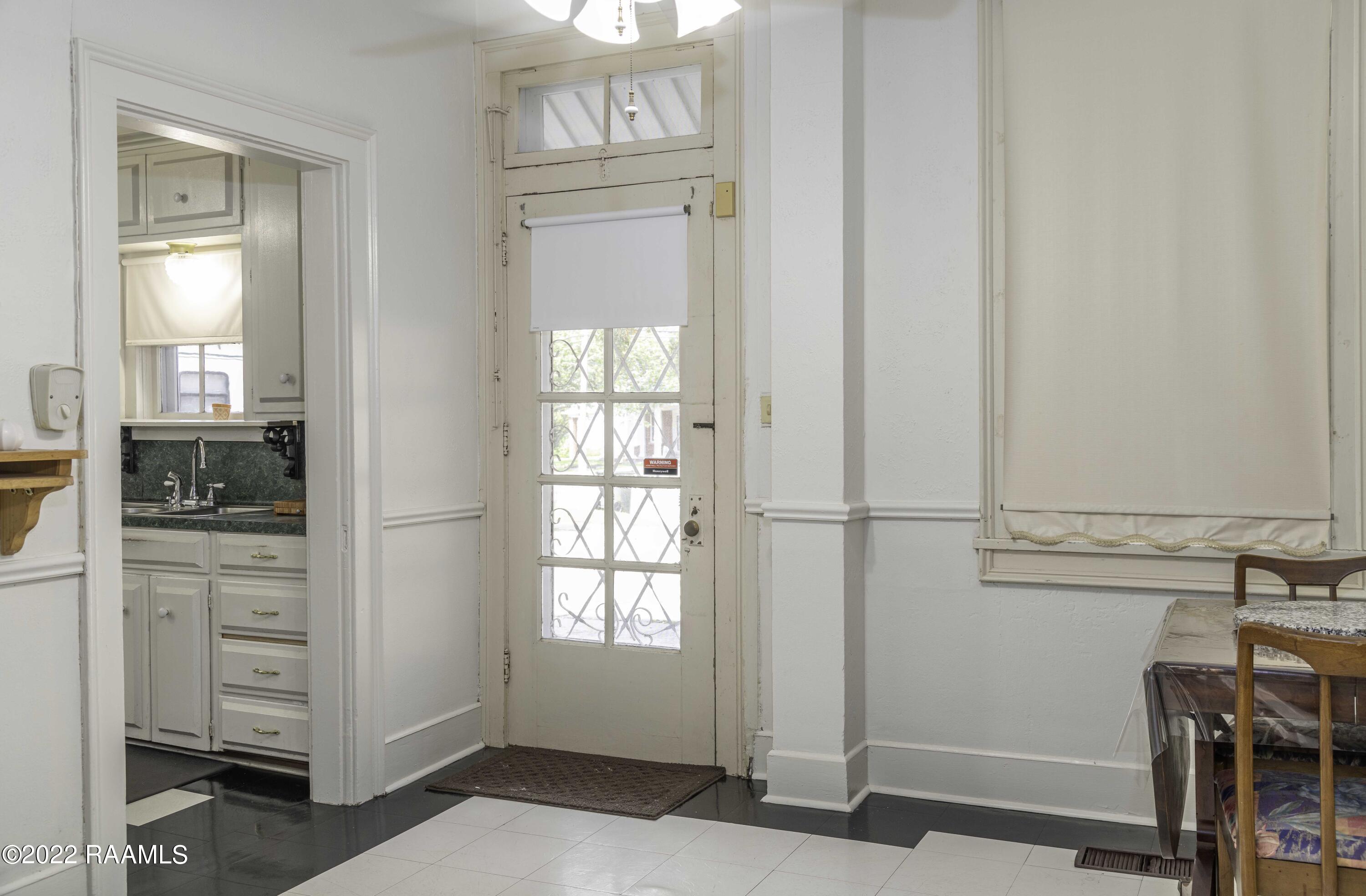 504 East Main Street New Iberia, LA 70560 - Photo 16 of 43 Keeping Area 2