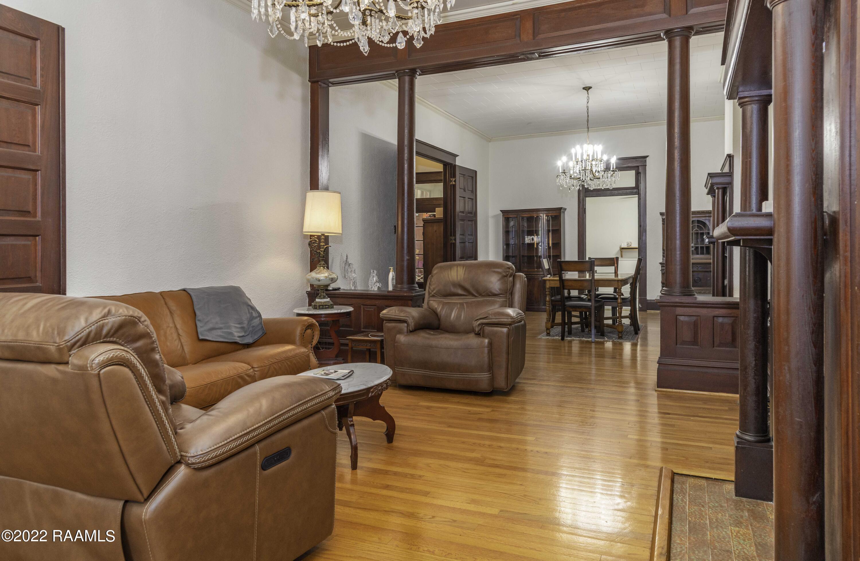 504 East Main Street New Iberia, LA 70560 - Photo 7 of 43 Living Room 3