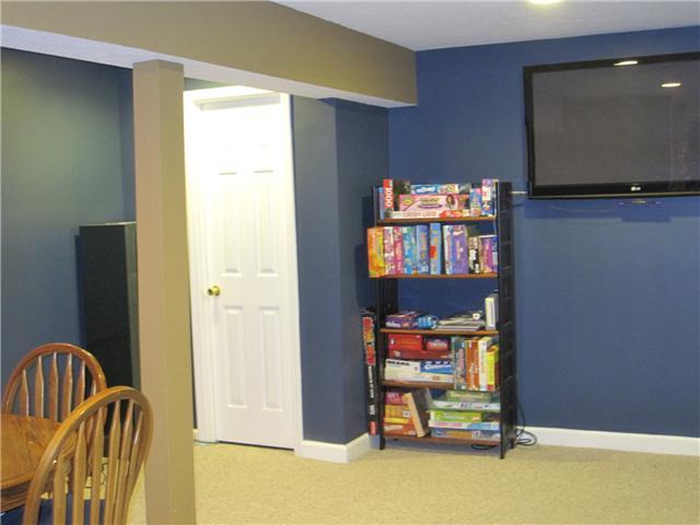 9049 Tilly Mill Road Indianapolis, IN 46278 - Photo 17 of 20 Gallery Image 17
