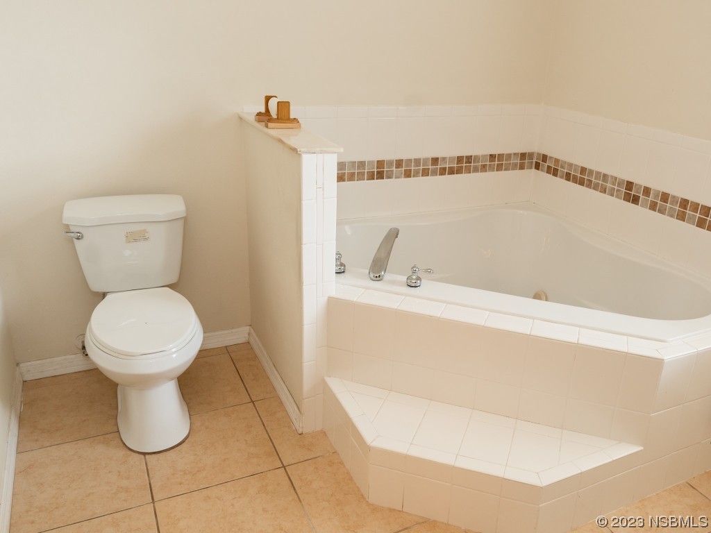 4650 Tree Top Lane Edgewater, FL 32141 - Photo 21 of 35 Gallery Image 21