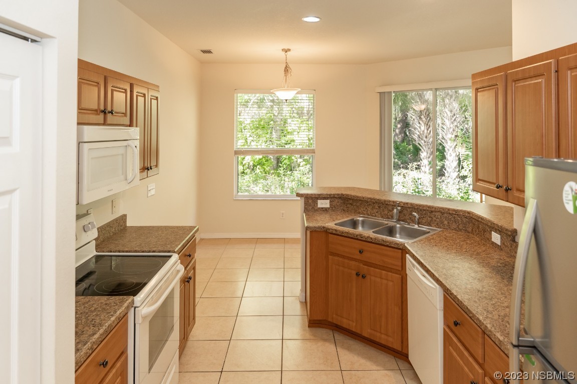 4650 Tree Top Lane Edgewater, FL 32141 - Photo 8 of 35 Gallery Image 8