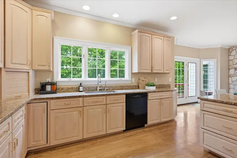 $1,100,000 | 206 Vernet Drive, Hockessin, DE 19707