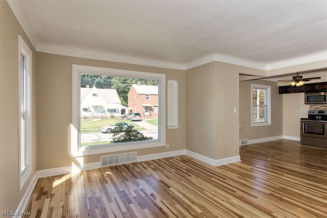 3023 Hearthstone Road Parma, OH 44134 - Photo 3 of 19 Gallery Image 3