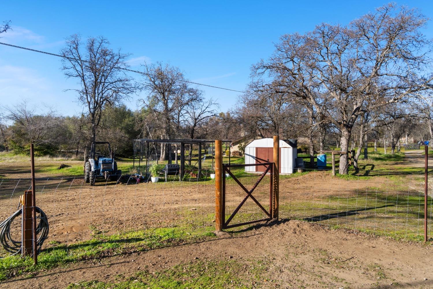 29696 Auberry Road Prather, CA 93651 - Photo 24 of 34 a view of a park with swings