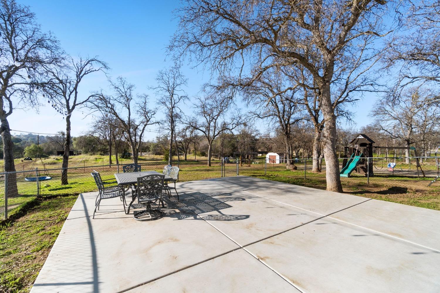 29696 Auberry Road Prather, CA 93651 - Photo 5 of 34 a view of a park with large trees