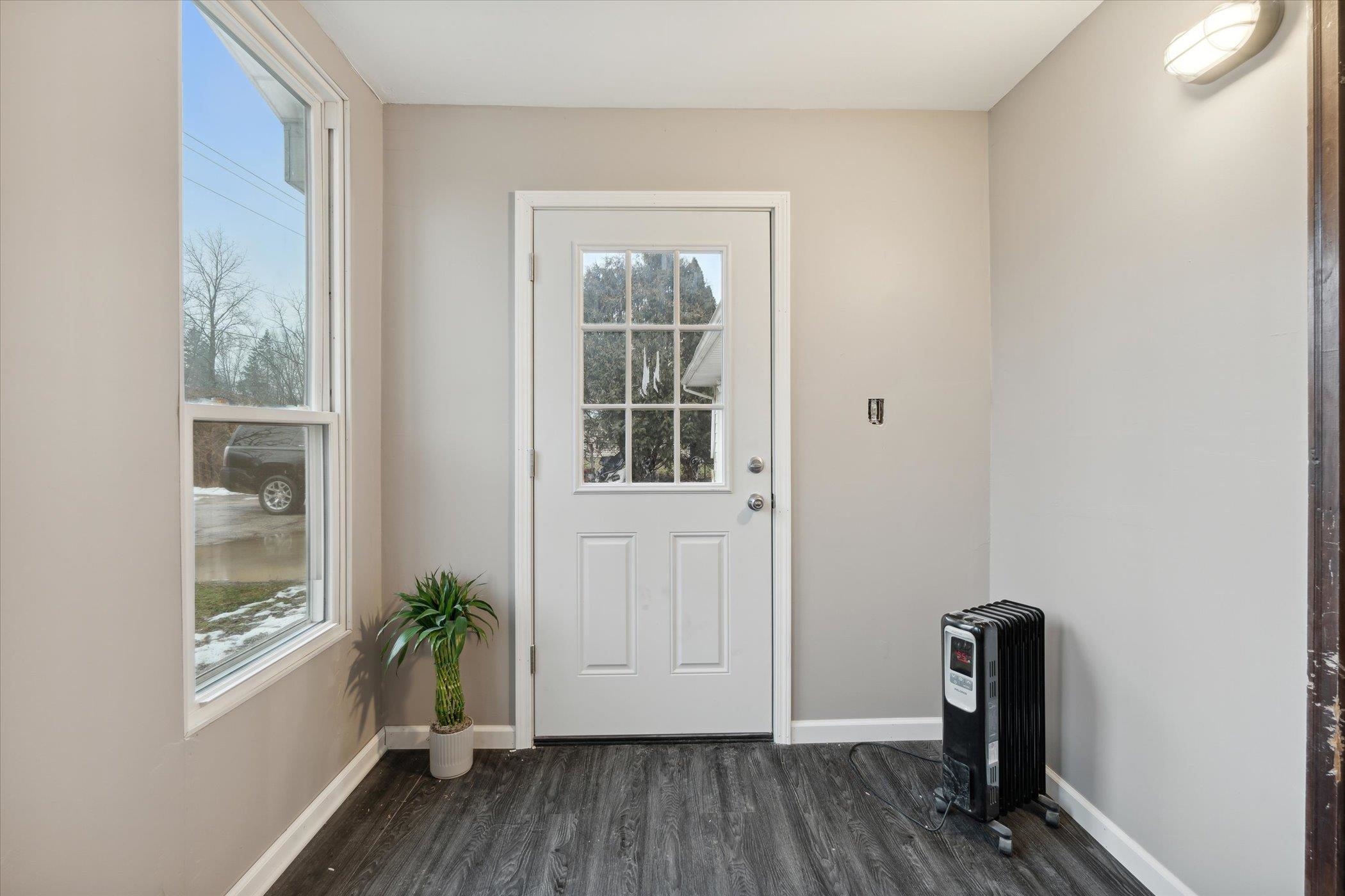 8409 West Rolston Road Linden, MI 48451 - Photo 5 of 29 50101286-4.JPG