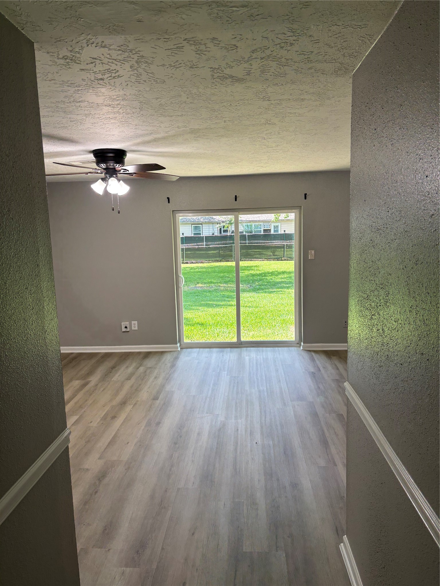 226 East Dumble Street Alvin, TX 77511 - Photo 8 of 11