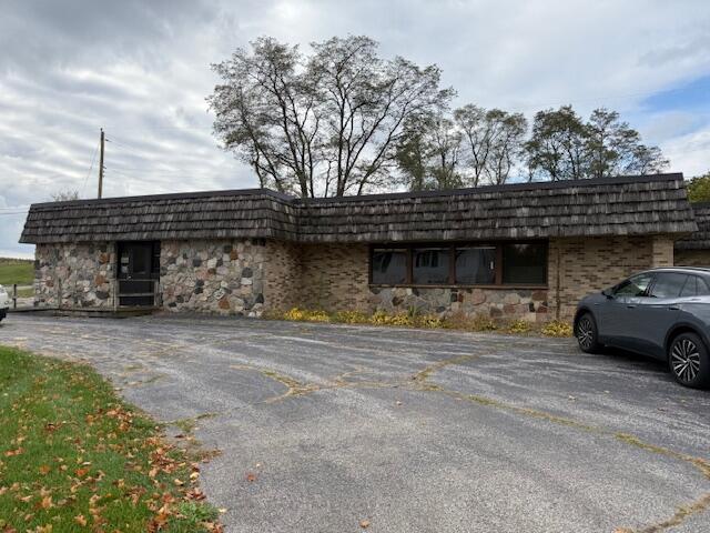 2502 Boyer Road Coloma, MI 49038 - Photo 2 of 9 IMG_3667