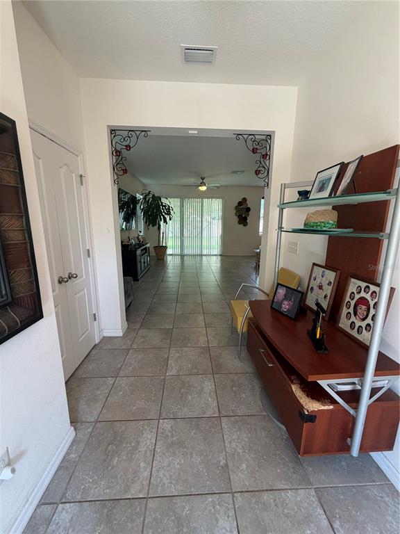 6305 Sunsail Place Apollo Beach, FL 33572 - Photo 3 of 28