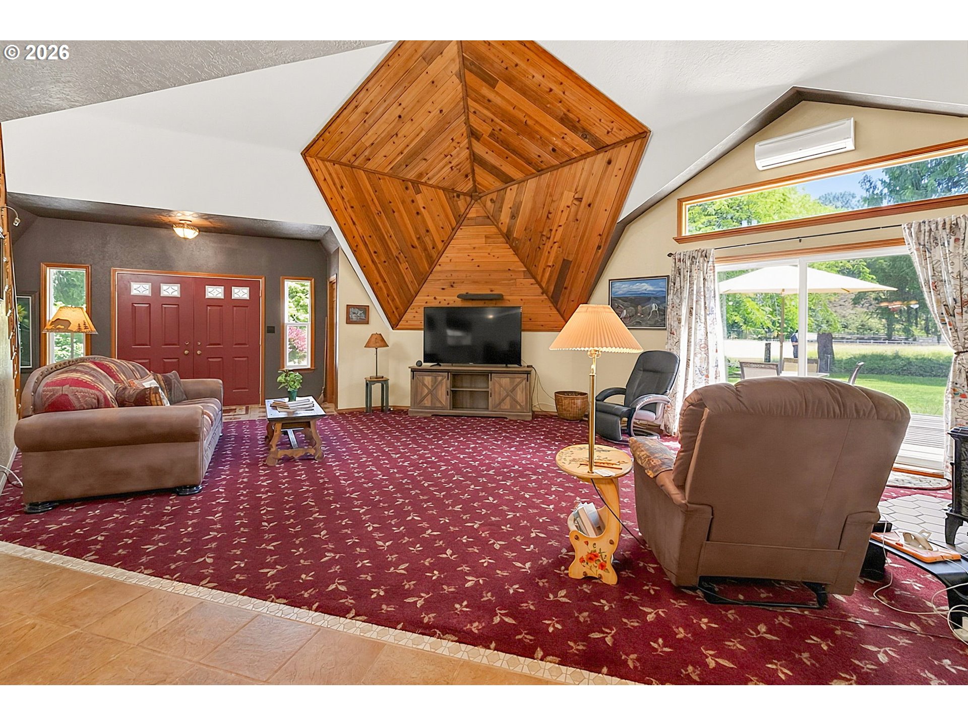41743 Deerhorn Road Springfield, OR 97478 - Photo 15 of 48 Living Room