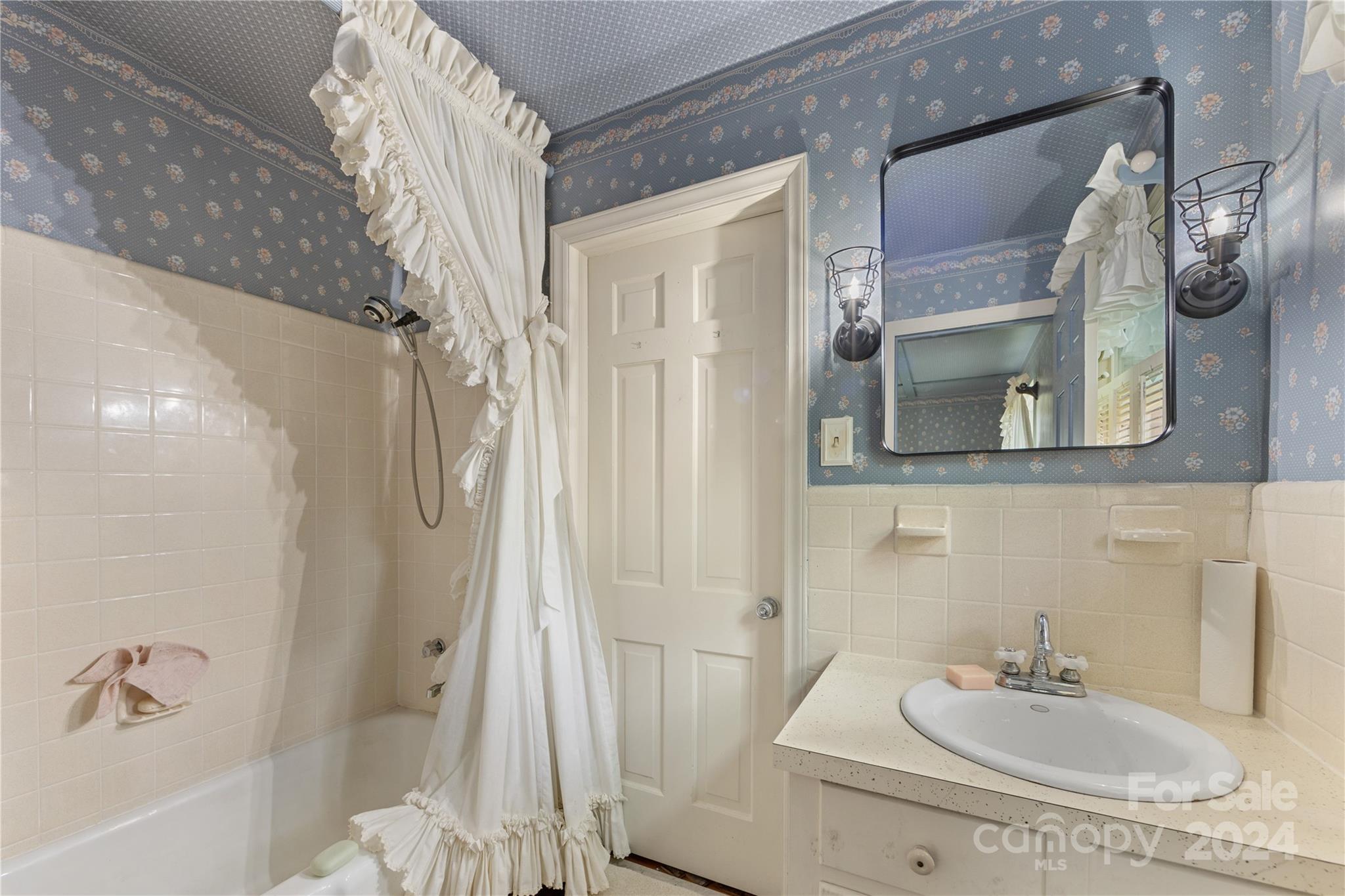 7026 Thermal Road Charlotte, NC 28211 - Photo 30 of 42 Gallery Image 30
