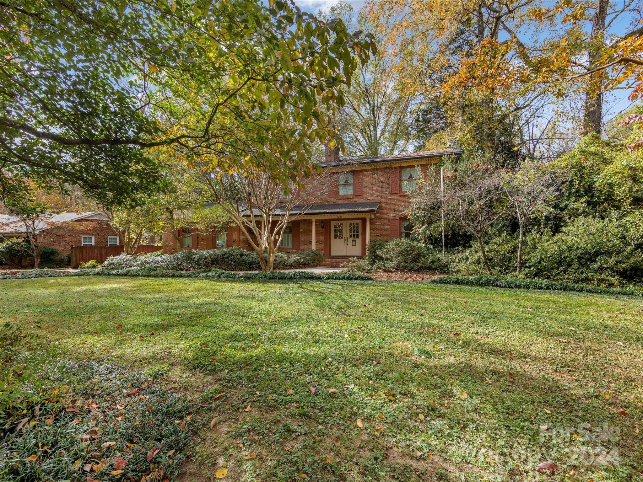 7026 Thermal Road Charlotte, NC 28211 - Photo 3 of 42 Gallery Image 3