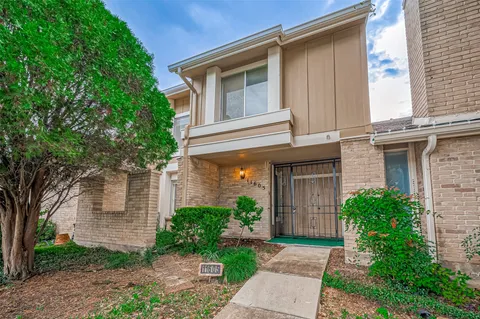 $189,000 | 11605 Southlake Drive, Unit 32, Houston, TX 77077