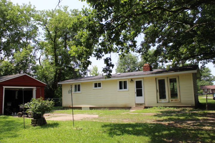 8126 North Webster Road Mount Morris, MI 48458 - Photo 2 of 13 31386559-1.JPG