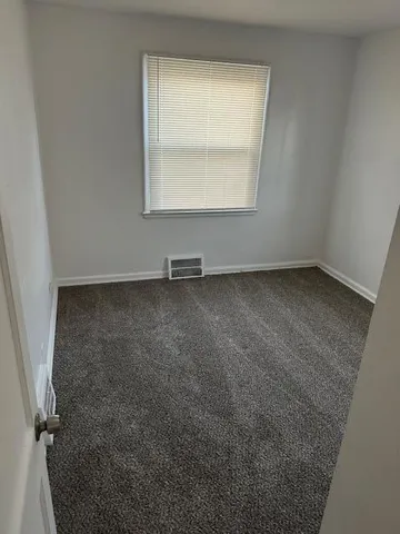 $1,200 | 19222 Riopelle Street, Highland Park, MI 48203