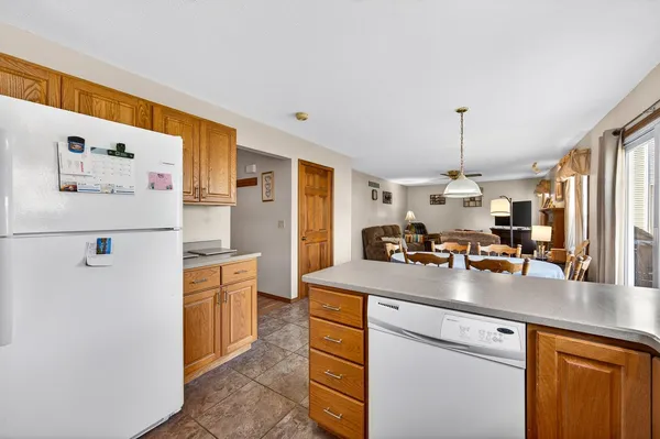 $309,900 | 2704 Brighton Lane, Bloomington, IL 61704