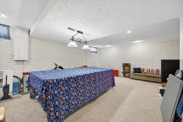 $309,900 | 2704 Brighton Lane, Bloomington, IL 61704