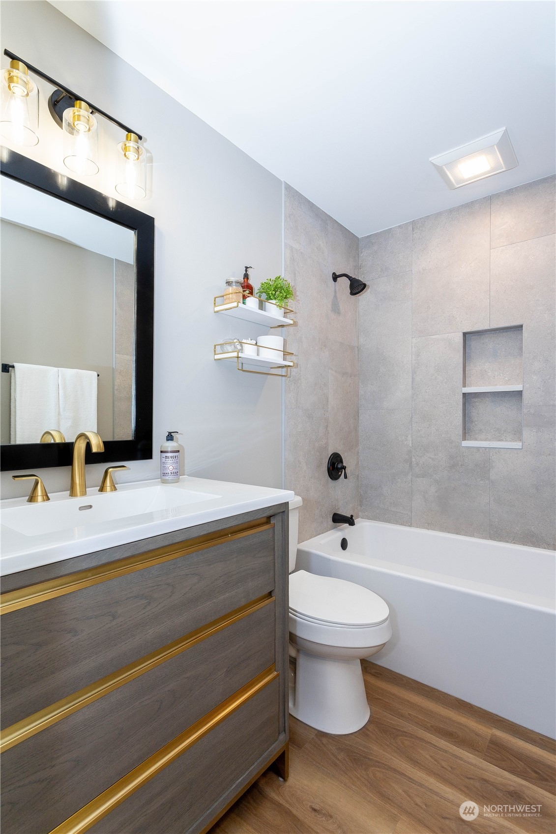 14001 145th Avenue Southeast Renton, WA 98059 - Photo 16 of 23 Gallery Image 16
