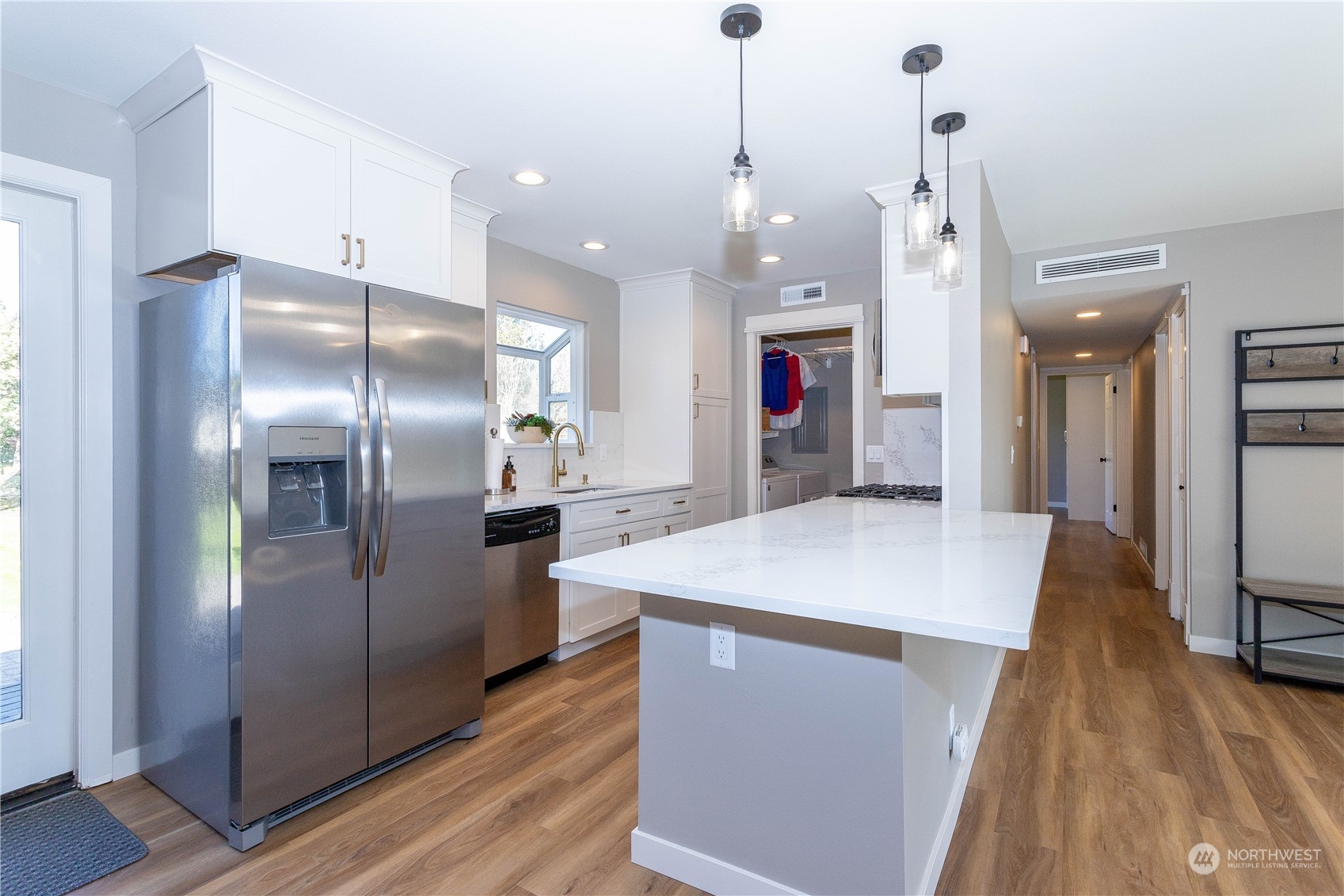 14001 145th Avenue Southeast Renton, WA 98059 - Photo 6 of 23 Gallery Image 6