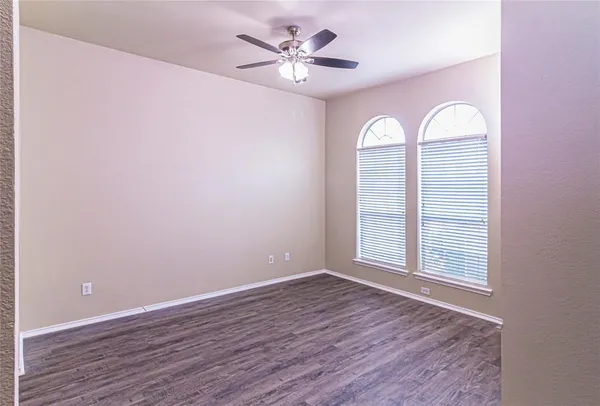 $2,000 | 1306 Vireo Court, Aubrey, TX 76227