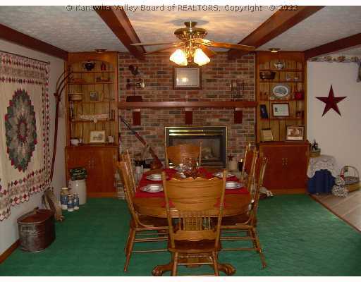 5111 Elk River Road Elkview, WV 25071 - Photo 2 of 8 Interior Space/Layout.