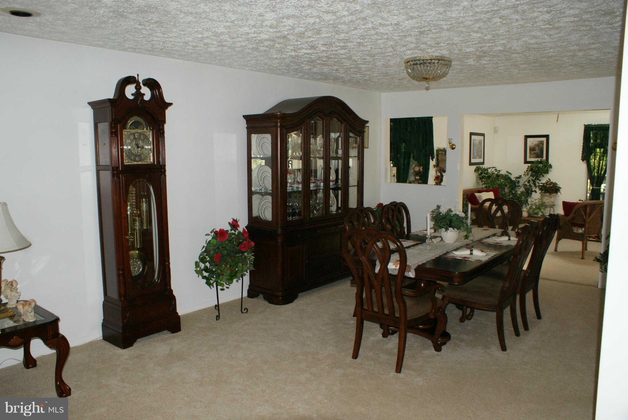 6017 Point Pleasant Road Baltimore, MD 21206 - Photo 4 of 28 Dining Room