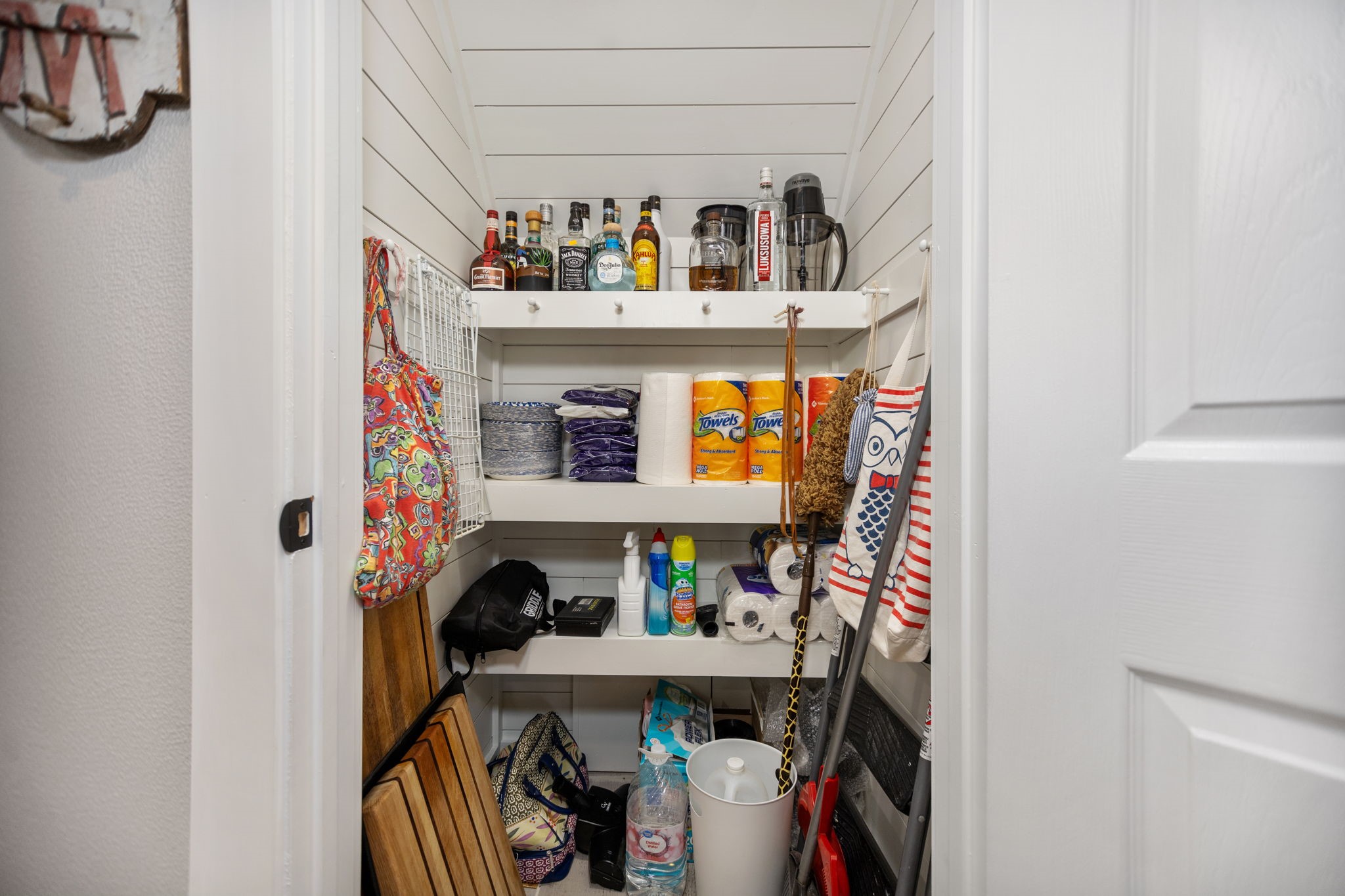 160 Dailey Road Crockett, TX 75835 - Photo 19 of 40 Pantry off kitchen