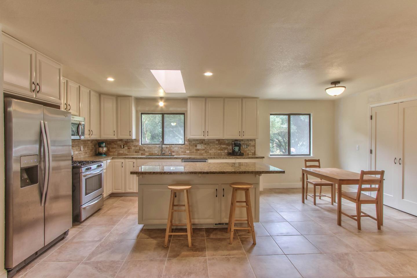18441 Moro Road Salinas, CA 93907 - Photo 1 of 15 Gallery Image 1