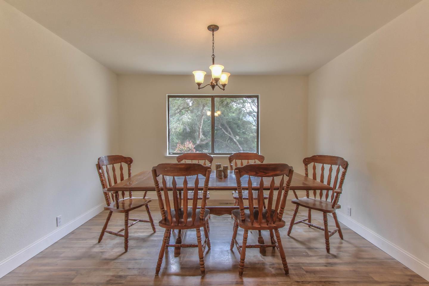 18441 Moro Road Salinas, CA 93907 - Photo 5 of 15 Gallery Image 5