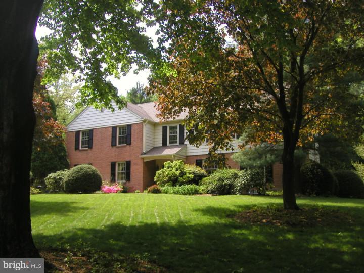 715 Woodcrest Road Radnor, PA 19087 - Photo 2 of 18