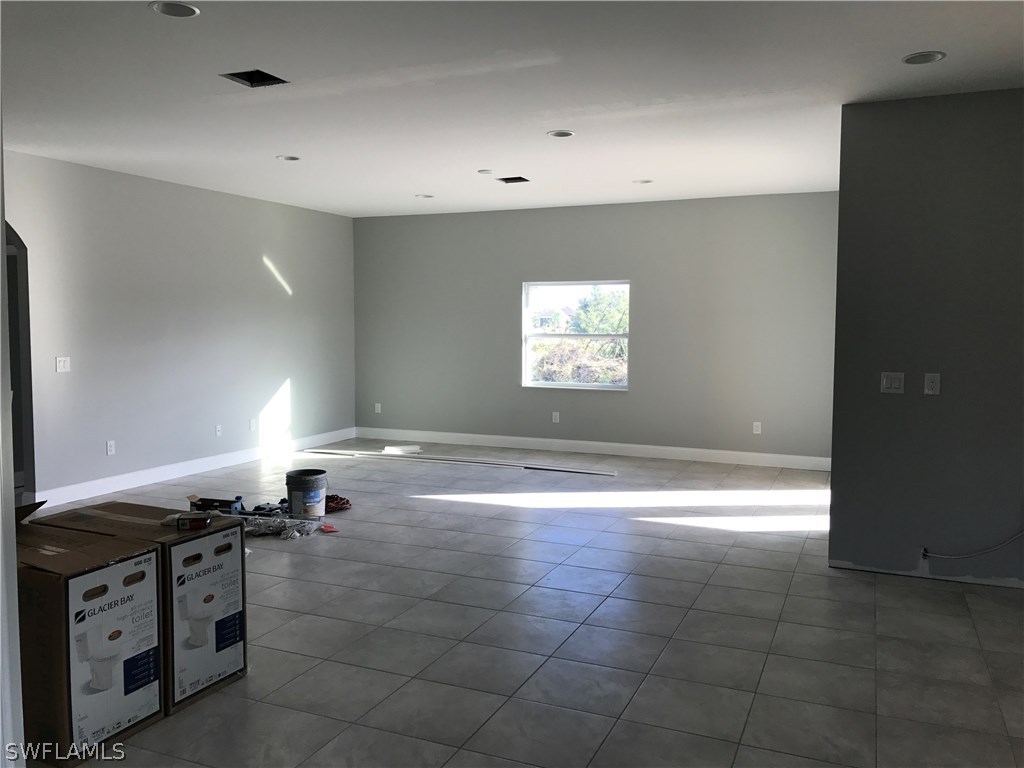 3403 35th Street Southwest Lehigh Acres, FL 33976 - Photo 4 of 7
