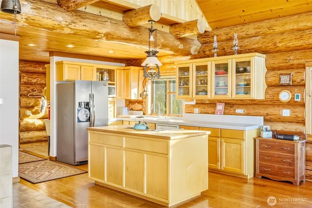 $1,790,000 | 154 Rockaway Beach Lane, Camano Island, WA 98282