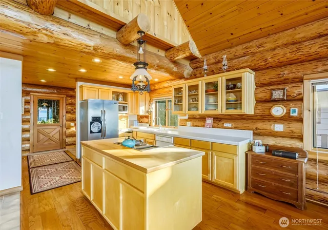 $1,790,000 | 154 Rockaway Beach Lane, Camano Island, WA 98282