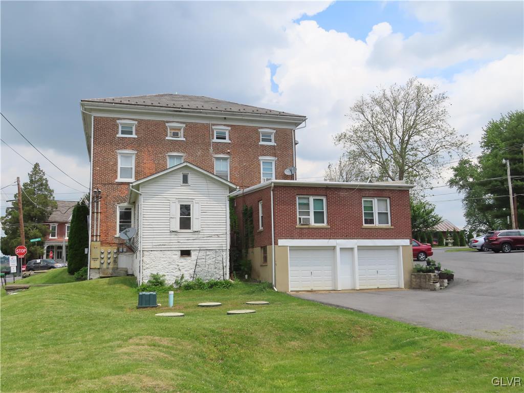 4317 Howertown Road Northampton, PA 18067 - Photo 4 of 33 Gallery Image 4