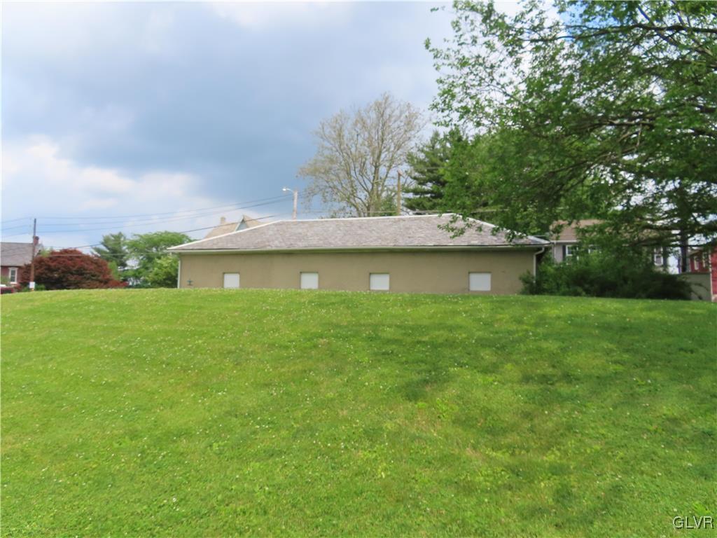 4317 Howertown Road Northampton, PA 18067 - Photo 10 of 33 Gallery Image 10