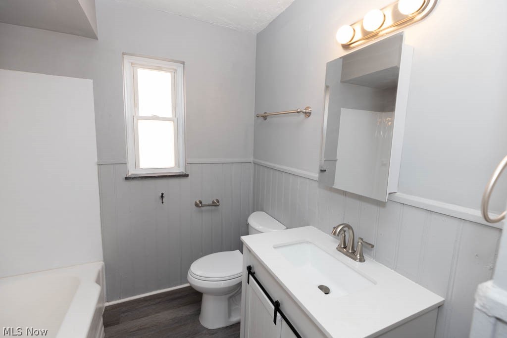 3596 Warren Road Cleveland, OH 44111 - Photo 8 of 27 Gallery Image 8