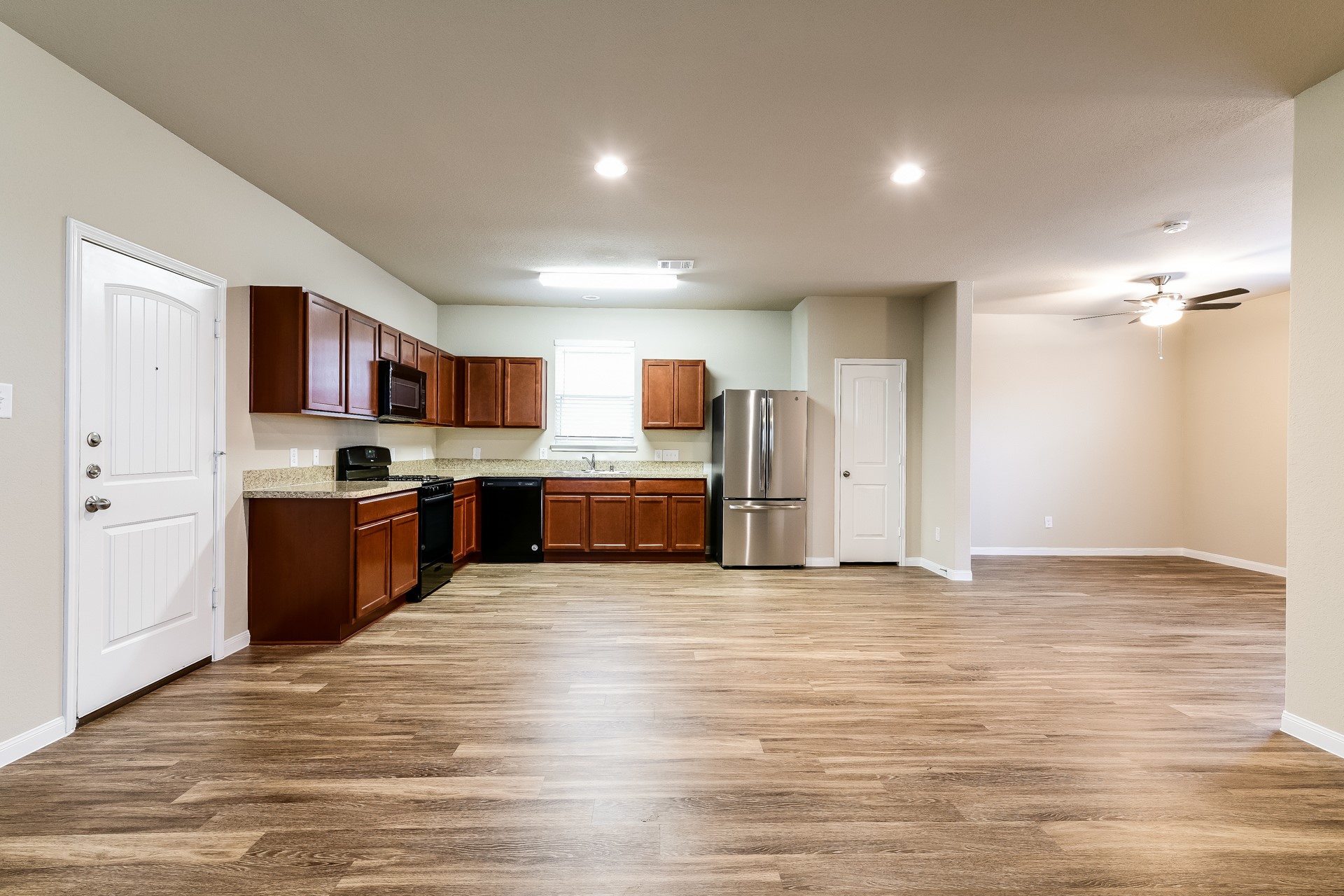 18606 Cooper Ravine Way Katy, TX 77449 - Photo 7 of 17