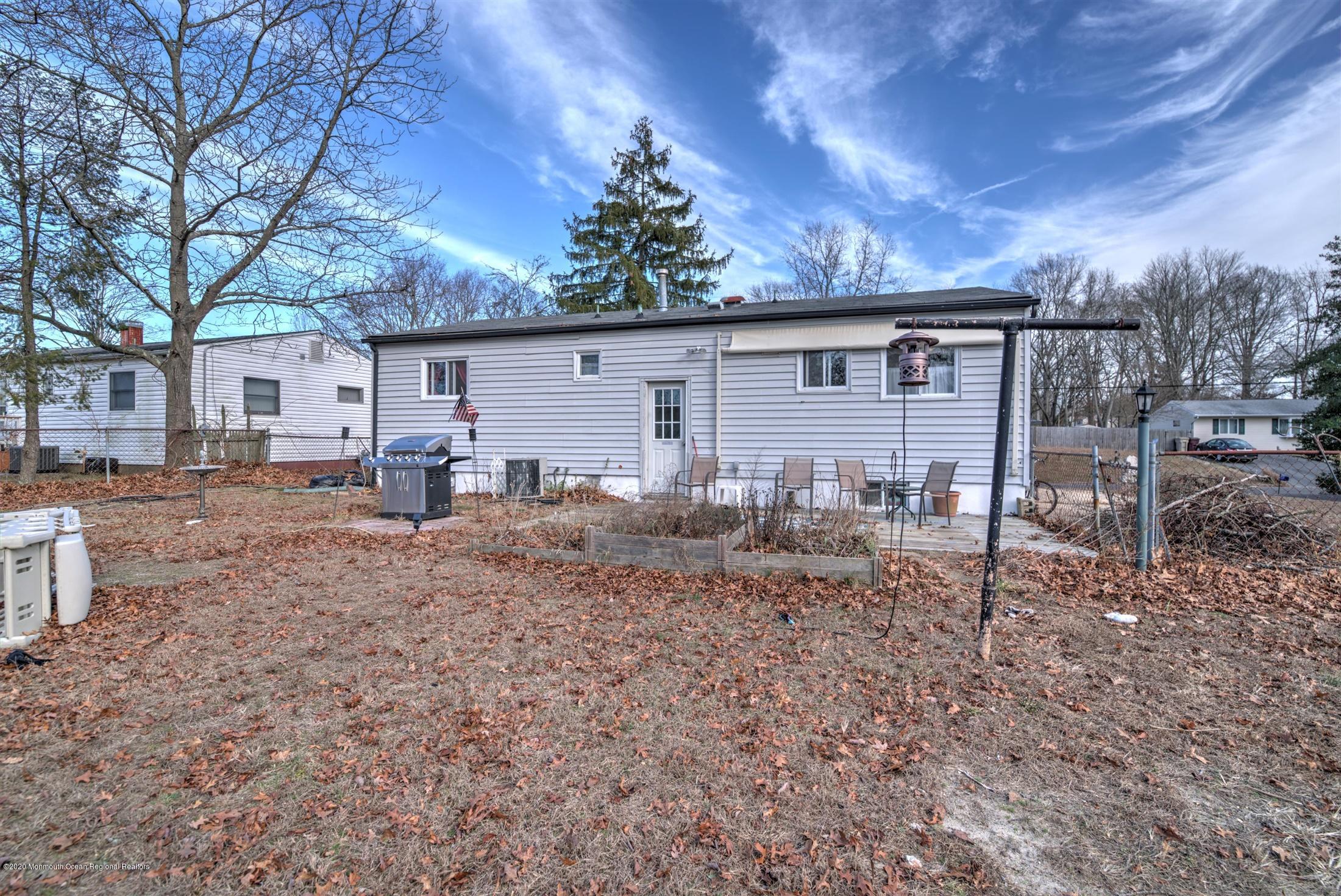 60 Mallard Road Bayville, NJ 08721 - Photo 20 of 20 a view of a backyard